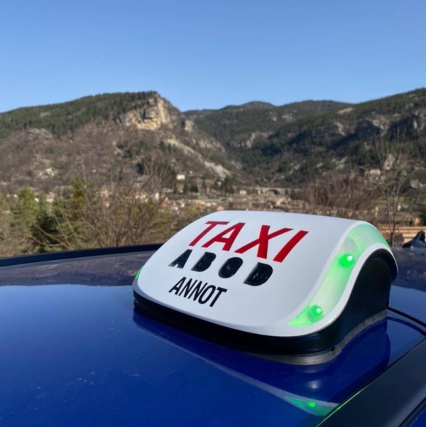 Lumineux taxi Annot