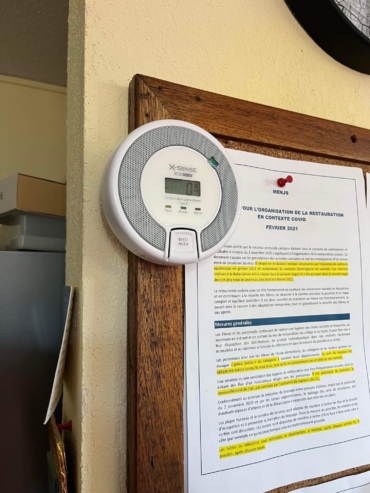 Installation de capteurs de CO2 à l’école